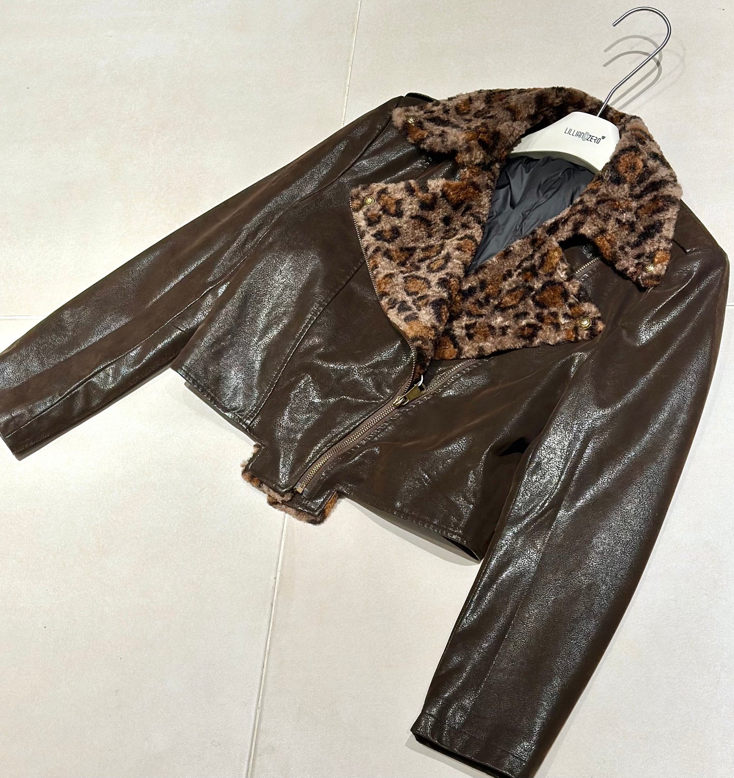 Leopard Faux Fur Collar Cropped Leather jacket