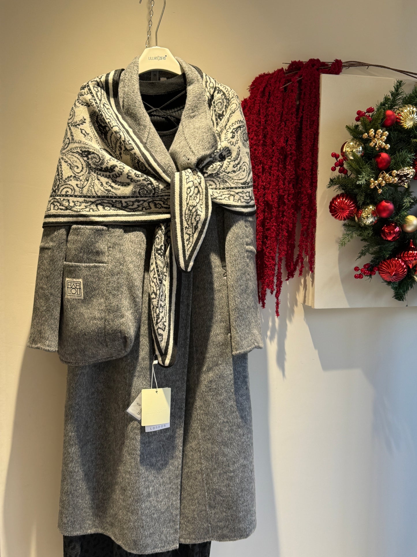 Tailored Wool-Blend Long Coat with Matching Tote – Grey